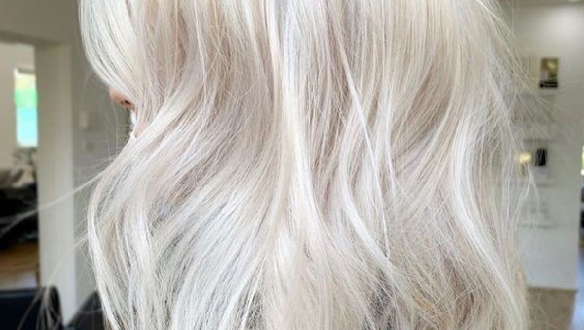 blond polaire cheveux