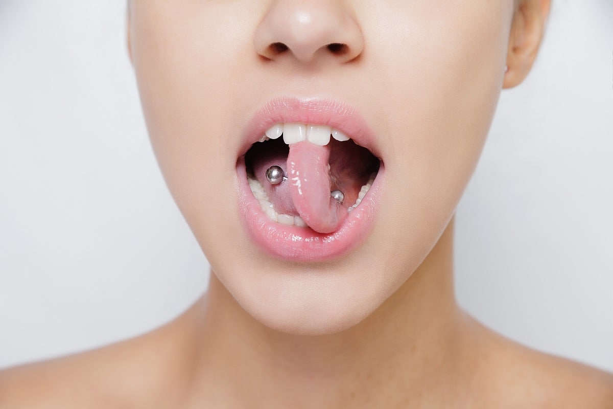 dangers piercing langue